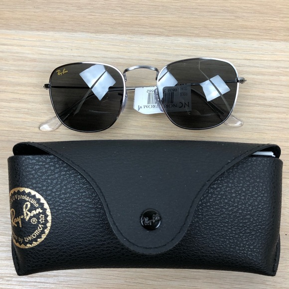 NWT Ray-Ban Gunmetal Aviators RB385751 - Picture 3 of 11